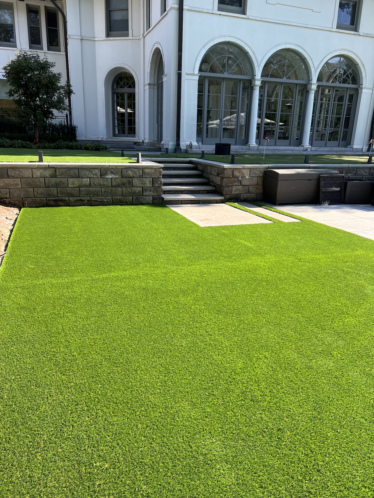 Lawns & Landscaping